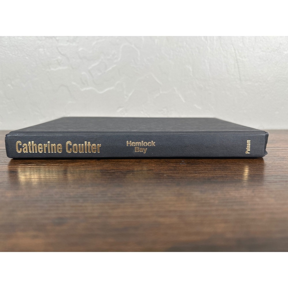 Hemlock Bay Catherine Coulter FBI Thriller Hardcover 2001 Putnam 0-399-14738-1